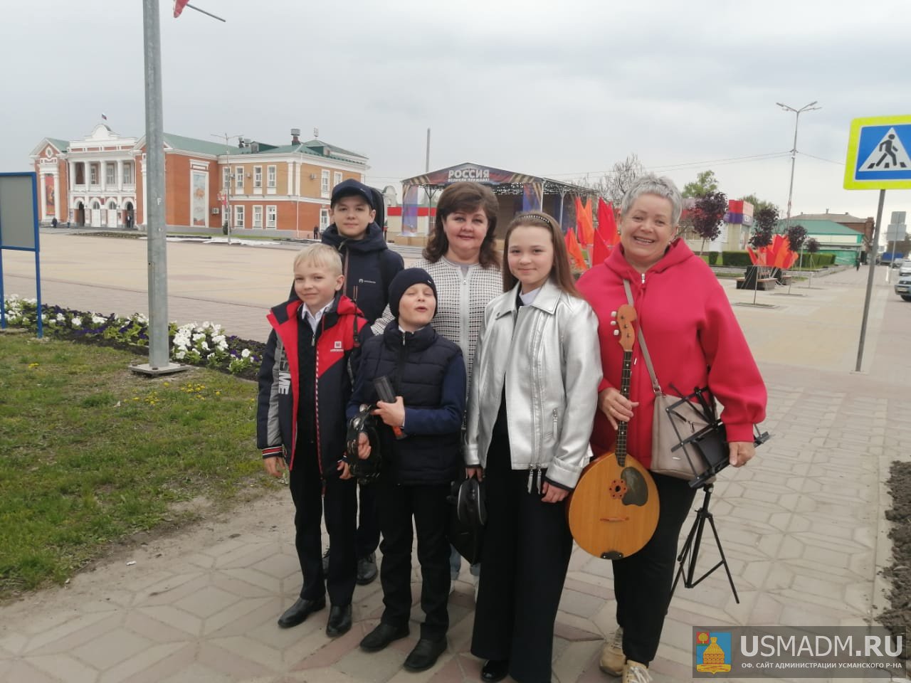 Концерт на Алее Басова
