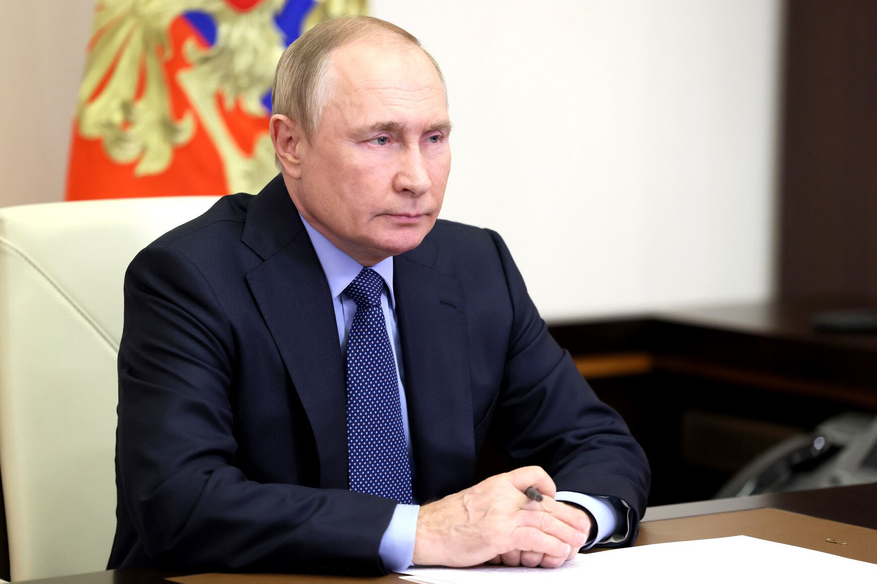 Владимир Путин обсудил с Игорем Артамоновым социально-экономическое развитие Липецкой области